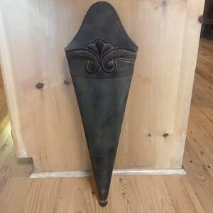 Indoor/Outdoor Metal Wall Planter/Pocket